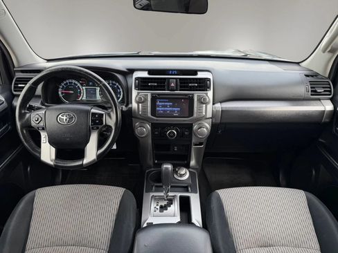 Used 2014 Toyota 4Runner SR5 AWD/4WD image 19