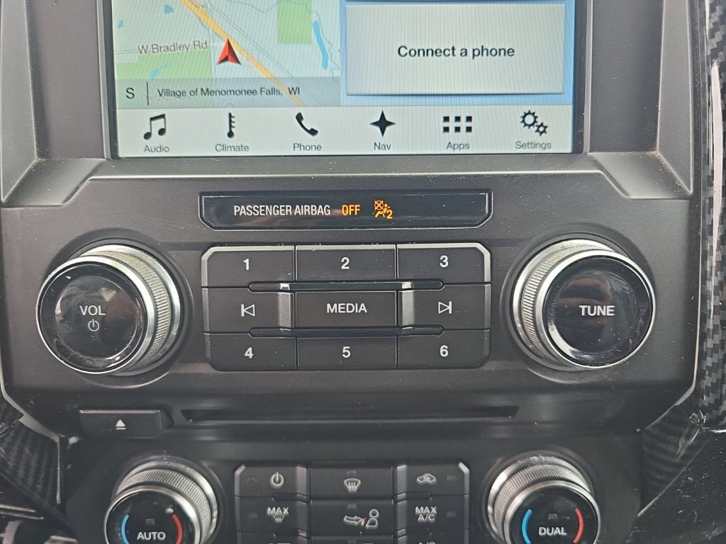 Used 2018 Ford F150 Lariat w/ Equipment Group 502A Luxury AWD/4WD image 19