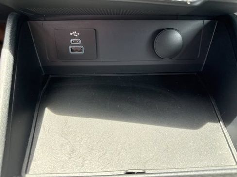 Used 2024 Ford Mustang GT RWD image 32