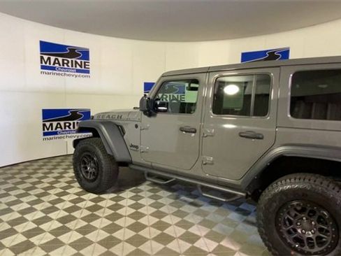 Used 2022 Jeep Wrangler Unlimited Sport w/ Xtreme Recon 35" Tire Package image 8