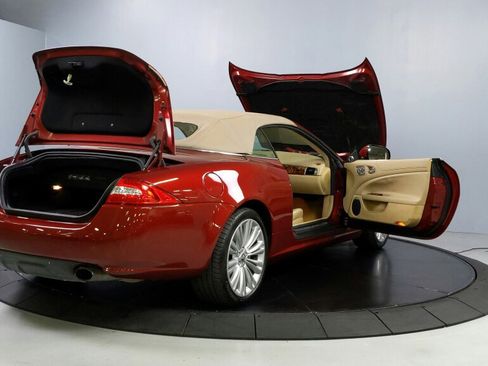 Used 2010 Jaguar XK Convertible image 14