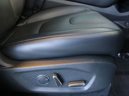 Used 2017 Ford Edge Titanium image 37