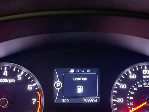 Used 2017 Kia Sportage LX image 15