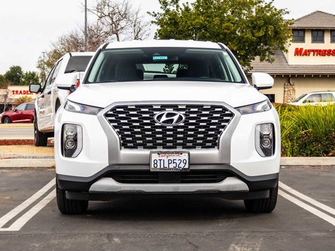 Used 2021 Hyundai Palisade SE w/ Winter Package image 2
