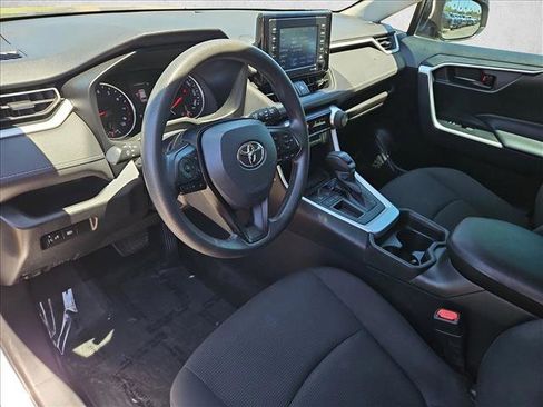 Used 2021 Toyota RAV4 LE w/ Carpet Mat Package (TMS) FWD image 12