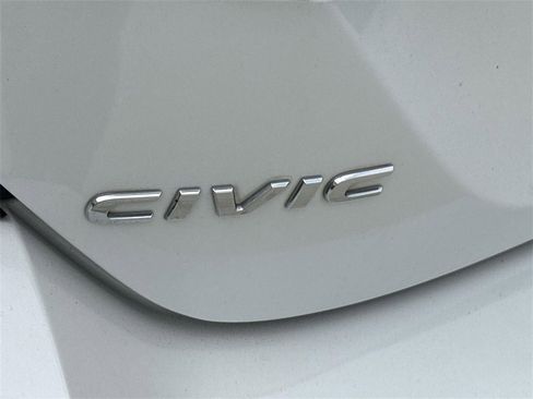 Used 2020 Honda Civic Touring image 29