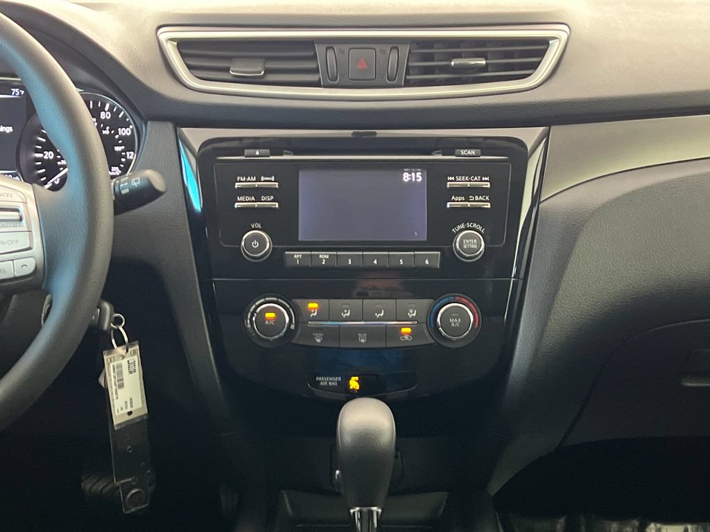 Used 2016 Nissan Rogue S FWD image 20