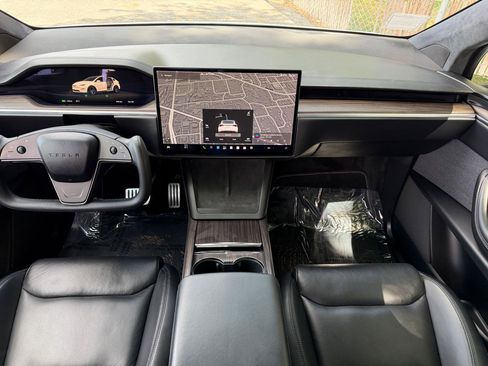 Used 2023 Tesla Model X AWD/4WD image 20