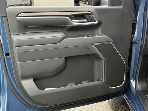 New 2026 Chevrolet Silverado 3500 LT w/ All Star Edition AWD/4WD image 9