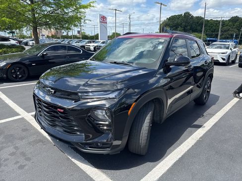 Used 2022 Chevrolet TrailBlazer RS FWD image 3