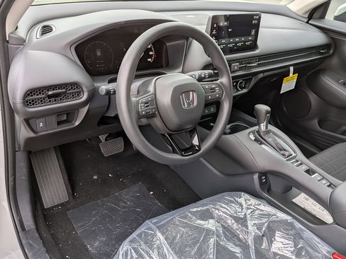 New 2026 Honda HR-V LX image 16
