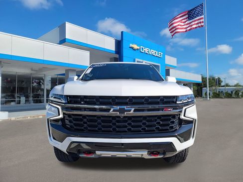 Used 2021 Chevrolet Tahoe Z71 w/ Z71 Signature Package image 2