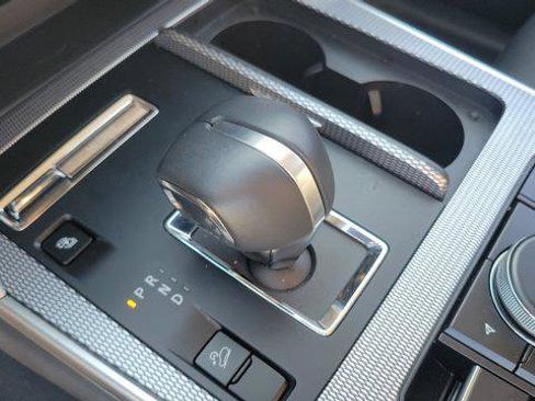 Certified 2025 MAZDA CX-70 Plug-In Hybrid w/ Premium Pkg image 33