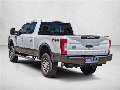 Used 2017 Ford F250 King Ranch w/ FX4 Off-Road Package AWD/4WD image 7