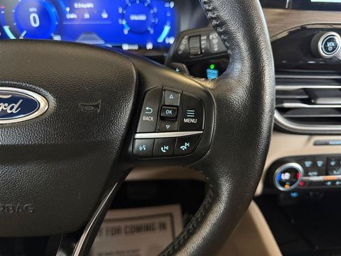 Used 2020 Ford Escape Titanium AWD/4WD image 35
