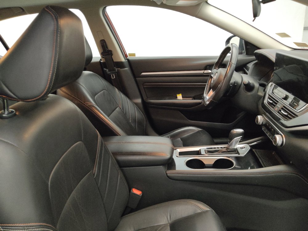 Used 2023 Nissan Altima 2.5 SR w/ SR Premium Package FWD image 21