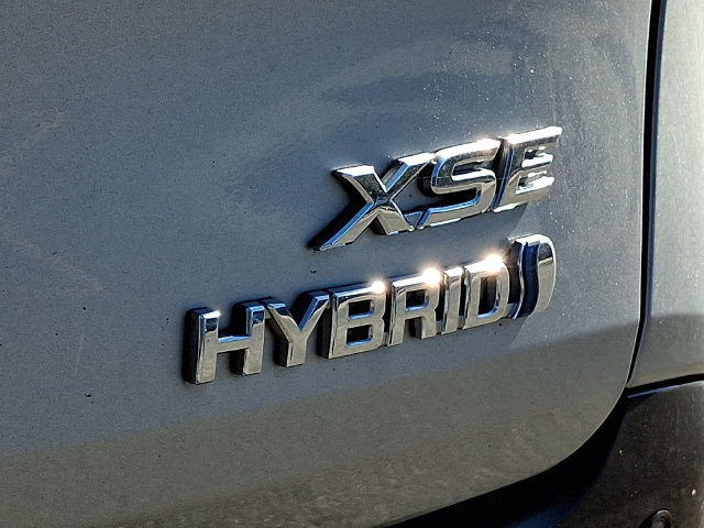 Used 2023 Toyota Sienna XSE w/ XSE Plus Package AWD/4WD image 20