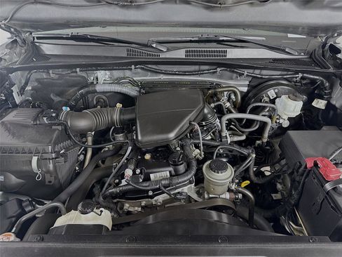 Used 2019 Toyota Tacoma SR image 44