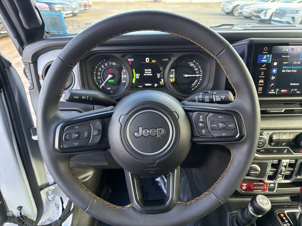 Used 2024 Jeep Wrangler Unlimited AWD/4WD image 24