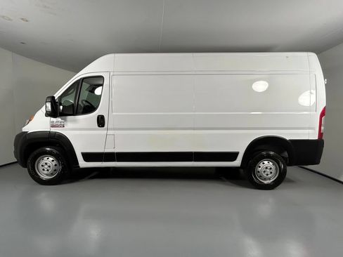 Used 2022 RAM ProMaster 2500 FWD image 4
