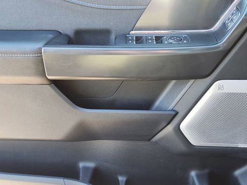 Used 2025 Ford F150 Lariat w/ Equipment Group 502A High image 23