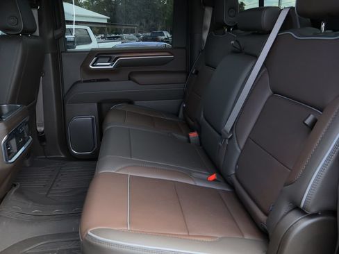 Certified 2025 GMC Sierra 2500 Denali w/ Denali Reserve Package AWD/4WD image 28