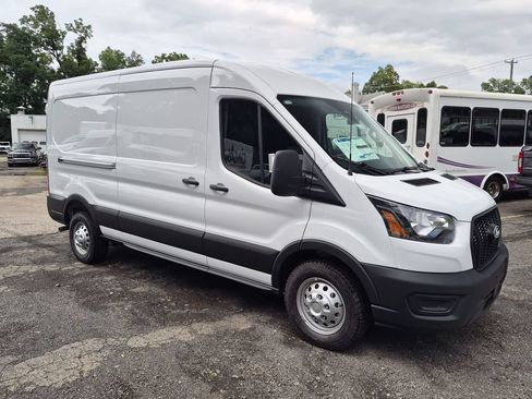 New 2026 Ford Transit 250 148 Medium Roof Extended AWD w/ Load Area Protection Package image 3