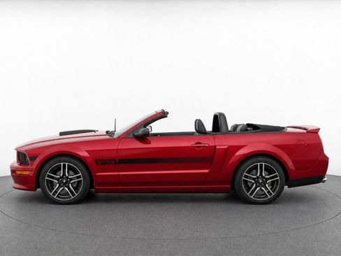 Used 2007 Ford Mustang GT RWD image 6