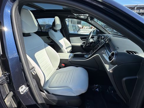 Certified 2023 Mercedes-Benz GLC 300 GLC 300 image 23