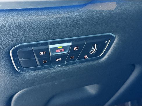 Used 2022 BMW X5 xDrive45e w/ M Sport Package image 10