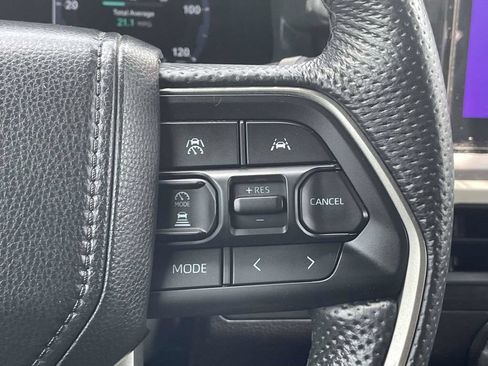 Used 2024 Toyota Tacoma TRD Sport AWD/4WD image 28