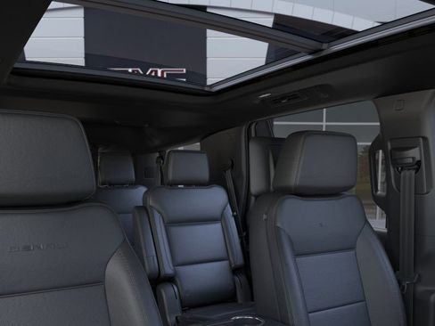 New 2026 GMC Yukon Denali w/ Denali Reserve Package AWD/4WD image 24