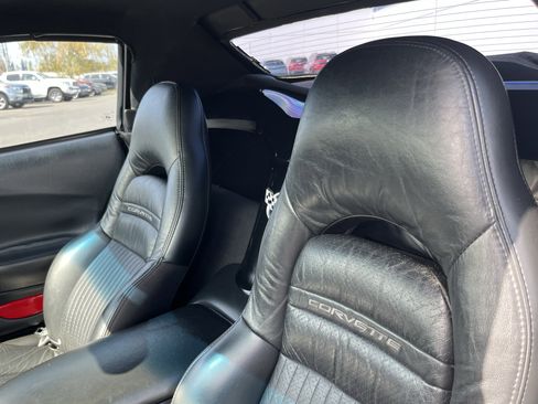 Used 2003 Chevrolet Corvette Convertible w/ Preferred Equipment Group1 image 14