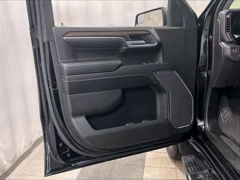 Used 2023 Chevrolet Silverado 1500 LT image 9