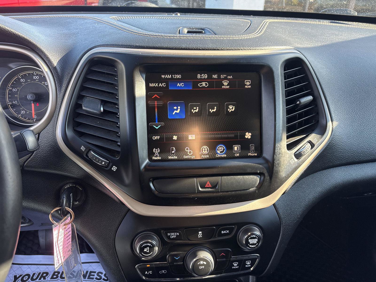 Used 2016 Jeep Cherokee Latitude FWD image 20