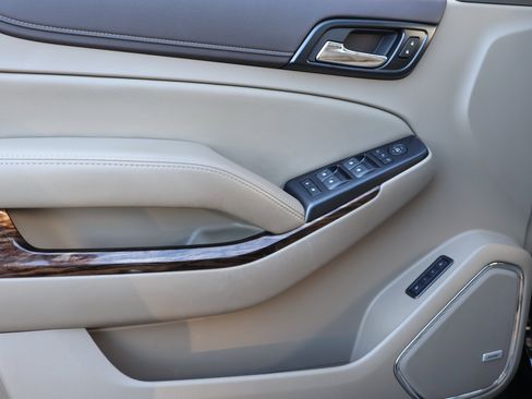 Used 2020 GMC Yukon SLT w/ Premium Edition image 15