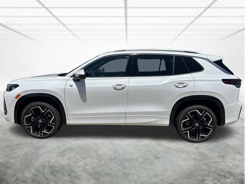 New 2026 Volkswagen Tiguan SEL R-Line AWD/4WD image 3
