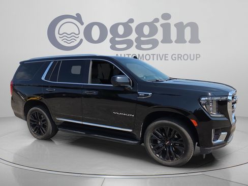 Used 2021 GMC Yukon SLT w/ Rear Media and Nav Package AWD/4WD image 7