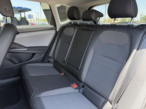 Used 2022 Volkswagen Taos SE AWD/4WD image 33