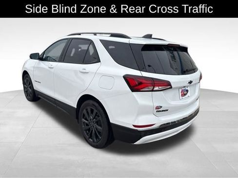 Used 2023 Chevrolet Equinox RS w/ RS Leather Package image 6