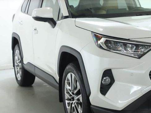 Certified 2019 Toyota RAV4 Limited image 8