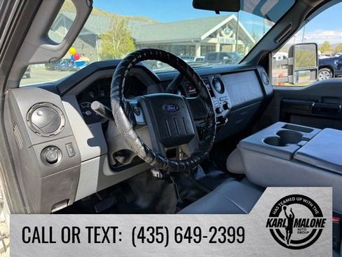 Used 2016 Ford F550 4x4 Crew Cab Super Duty w/ Power Equipment Group image 14
