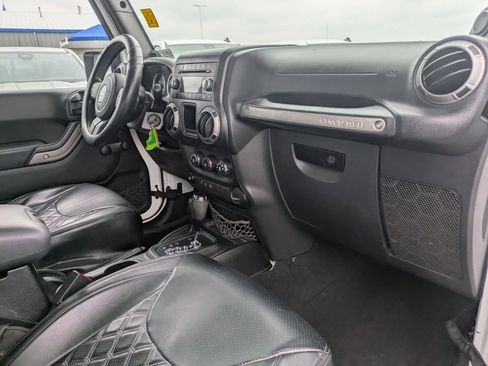 Used 2013 Jeep Wrangler Sport image 21
