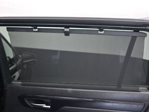Used 2020 Toyota Highlander XLE AWD/4WD image 45