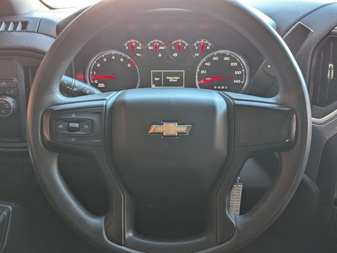 Used 2020 Chevrolet Silverado 1500 Custom w/ Custom Value Package image 19