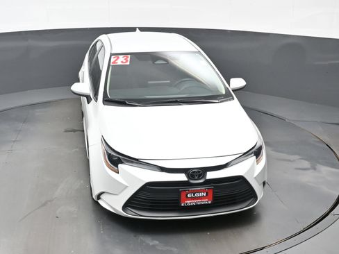 Used 2023 Toyota Corolla LE FWD image 32