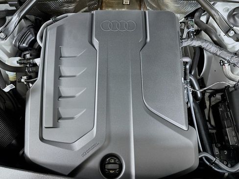 New 2025 Audi Q5 Premium AWD/4WD image 12