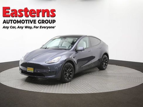 Used 2023 Tesla Model Y AWD image 50