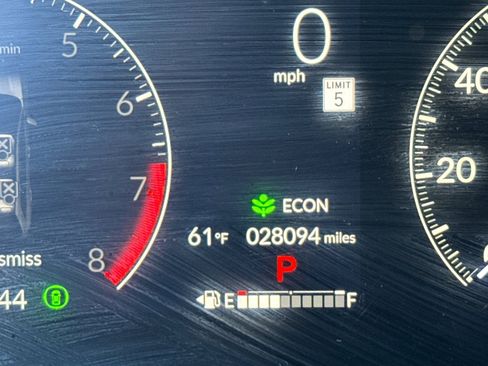 Used 2025 Honda HR-V Sport image 21