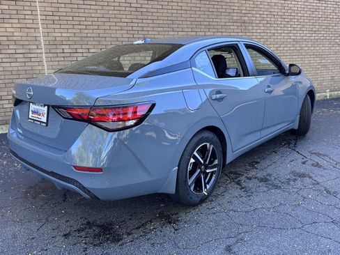 New 2025 Nissan Sentra SV image 18